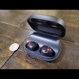 152 hr battery life, water proof, touch control